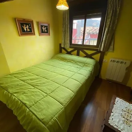 Casa de Férias La Herradura, Acogedora Casa En Montemayor Del Río