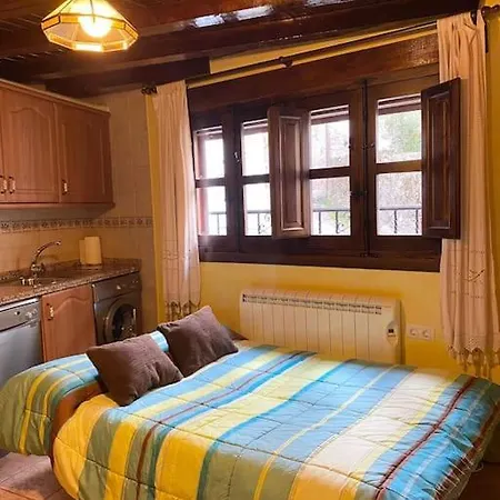 Casa de Férias La Herradura, Acogedora Casa En Montemayor Del Río