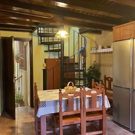 Feriehus La Herradura, Acogedora Casa En Montemayor del Rio